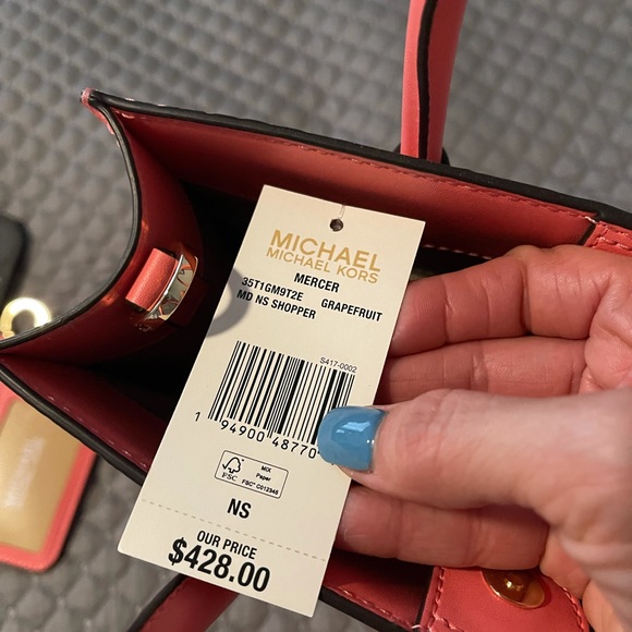 Michael Kors Bundle - Picture 2 of 8